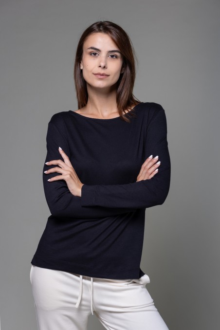 Majestic Filatures | T-shirt nera con scollo a barchetta e maniche lunghe in cotone e cashmere