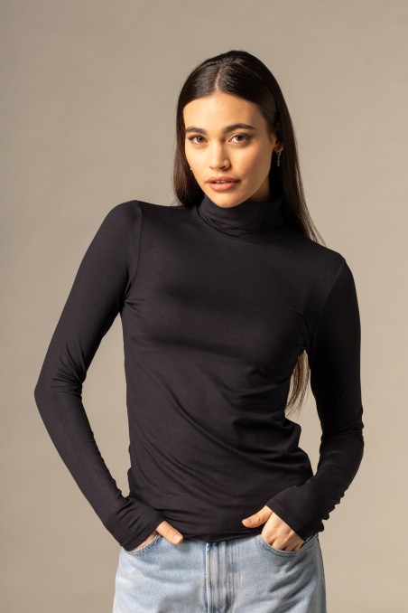 Majestic Filatures | T-shirt dolcevita slim in viscosa