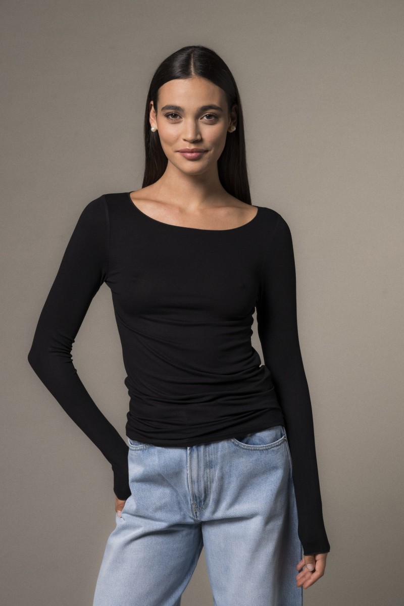 Majestic Filatures | T-shirt scollo a barchetta in viscosa