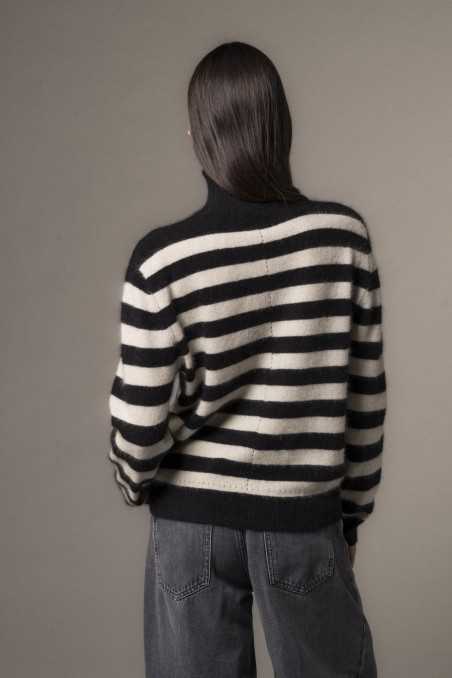 Majestic Filatures |Maglia in raccoon dolcevita a righe