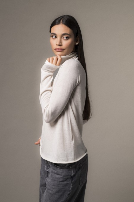 Majestic Filatures | T-shirt collo alto in 100% cashmere