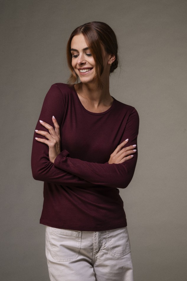 Majestic Filatures | T-shirt girocollo a maniche lunghe in cotone e cashmere nera 2