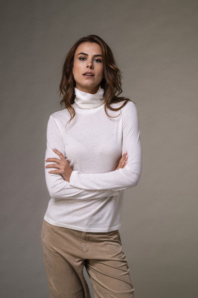 Majestic Filatures | T-shirt dolcevita nera a maniche lunghe in cotone e cashmere