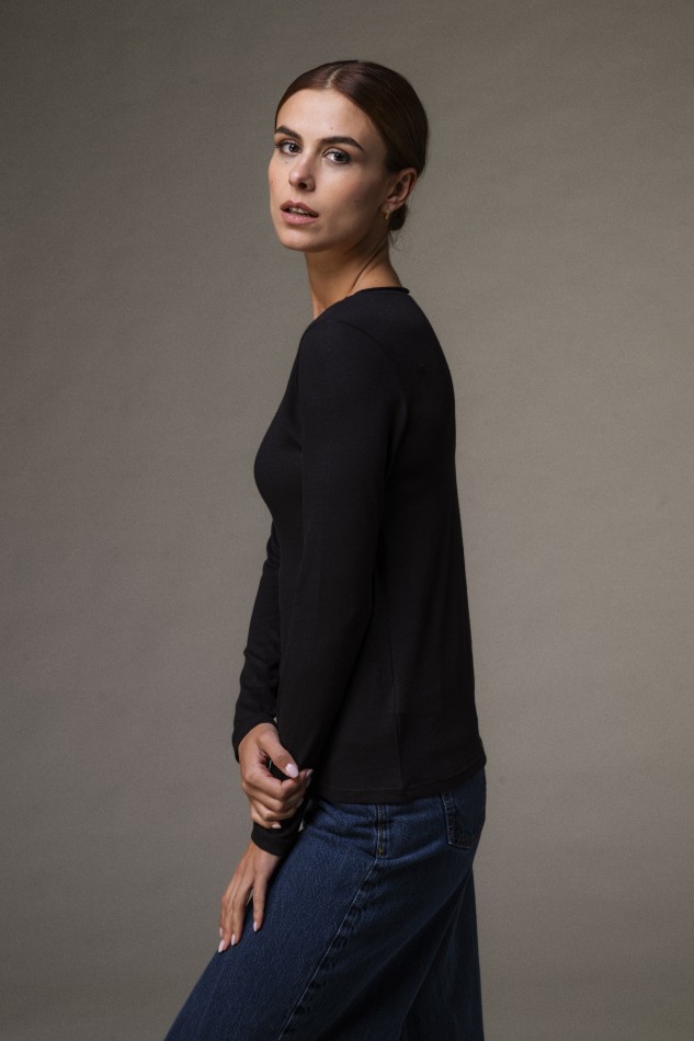 Majestic Filatures |T-shirt girocollo rolotè in cotone e cashmere 2