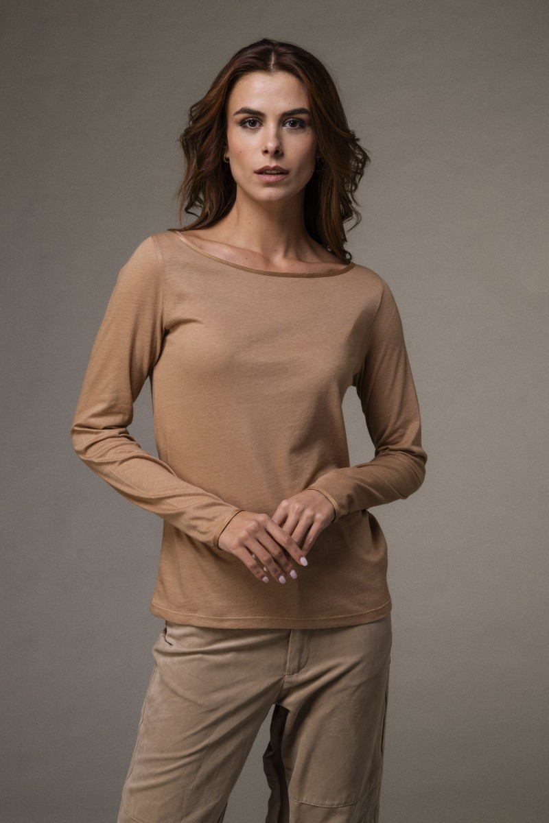 Majestic Filatures | T-shirt scollo a barca e maniche lunghe in cotone e cashmere