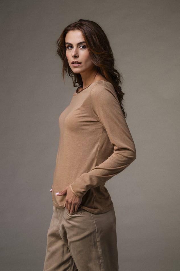 Majestic Filatures | T-shirt scollo a barca e maniche lunghe in cotone e cashmere 2