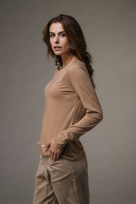 Majestic Filatures | T-shirt scollo a barca e maniche lunghe in cotone e cashmere