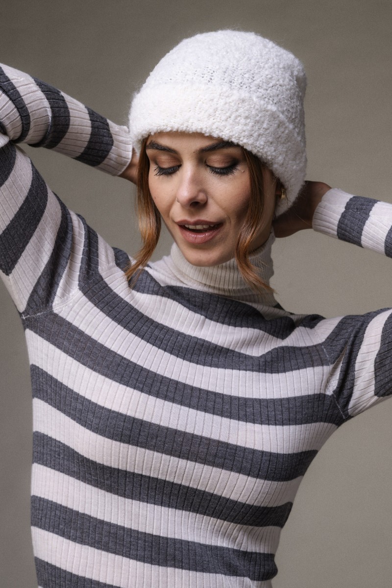 Majestic Filatures |Cappello invernale con risvolto in lana di alpaca bouclette