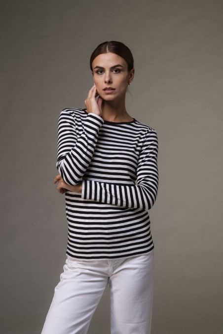 T-shirt a righe in cotone fiammato