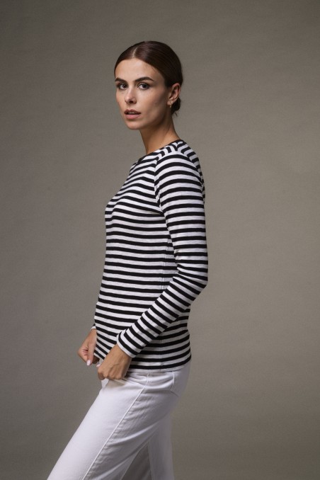 T-shirt a righe in cotone fiammato