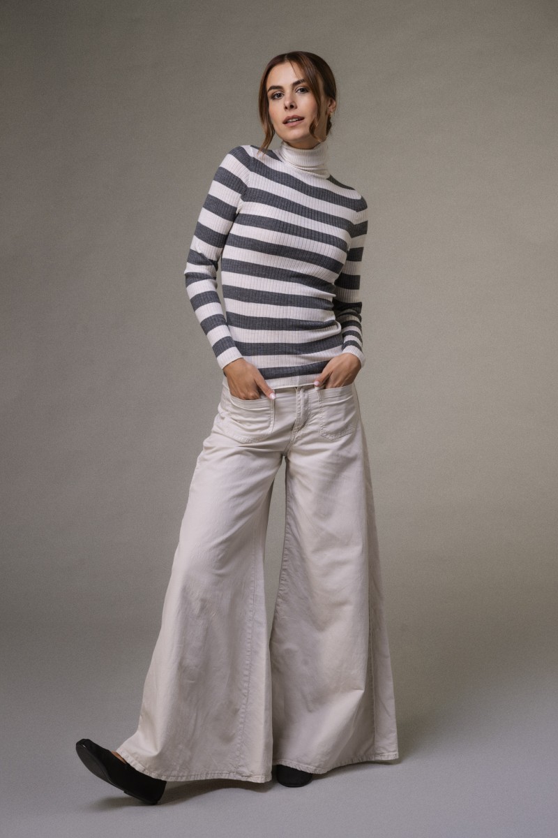 Majestic Filatures | Maglia dolcevita a costine rigata