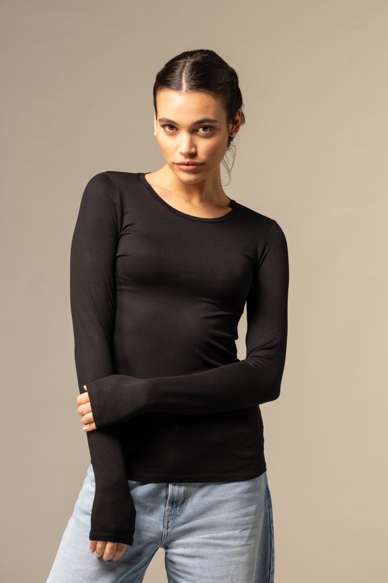 T-shirt slim a maniche lunghe in viscosa