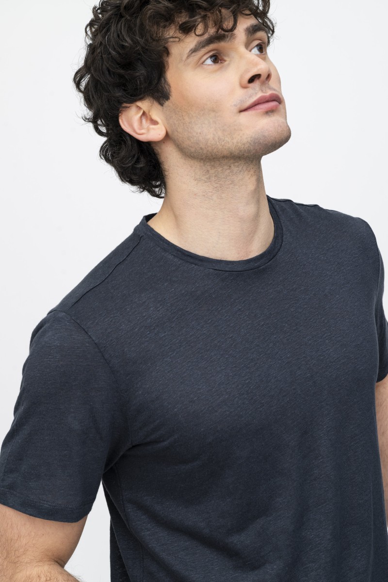 Majestic Filatures | T-Shirt in lino girocollo e manica corta