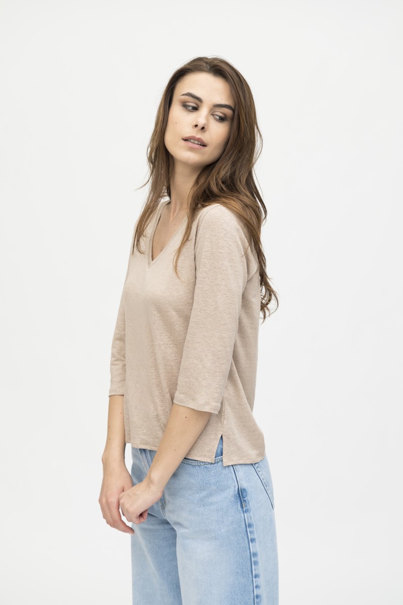 Majestic Filatures | T-shirt scollo a V e maniche a ¾ in lino