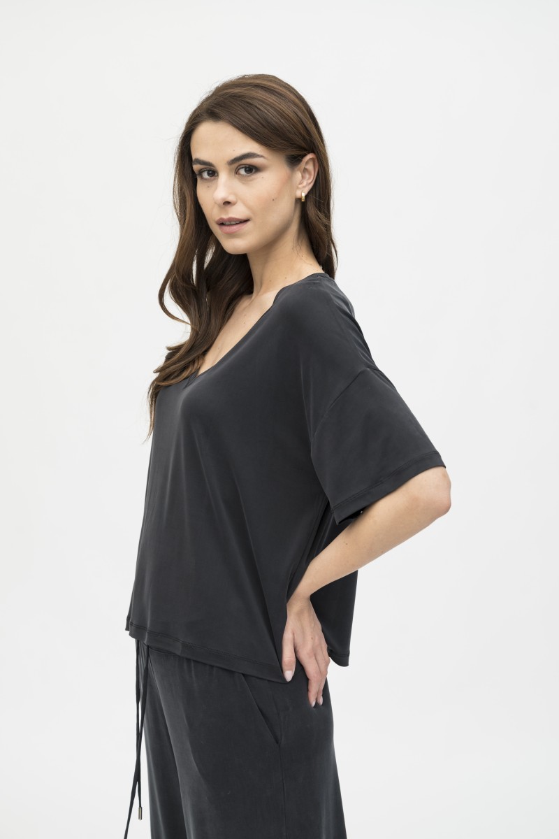 Majestic Filatures |  T-shirt over in cupro scollo a V
